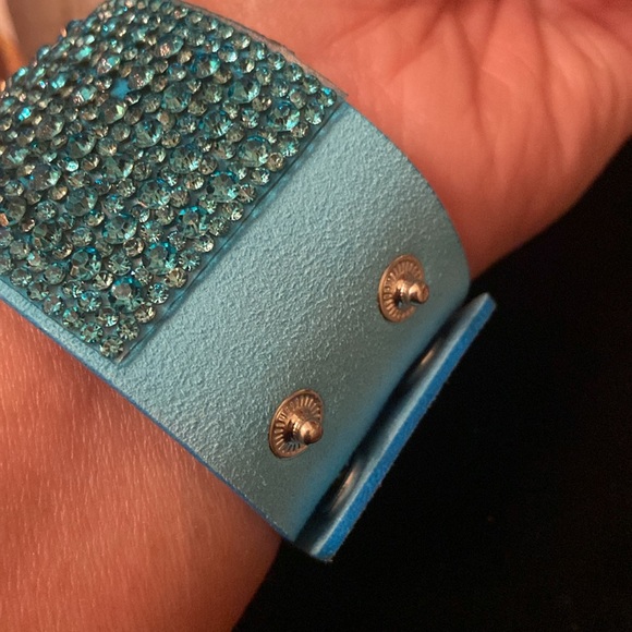 - HD Snap Button Jewelry Willie G Bracelet - Picture 4 of 6